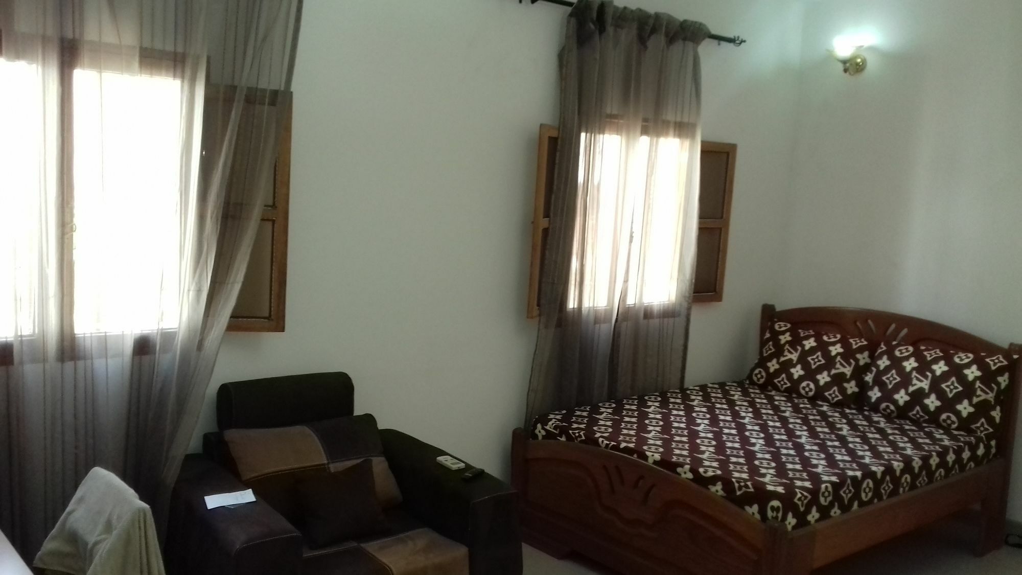 Aziz Residence داكاغْ المظهر الخارجي الصورة